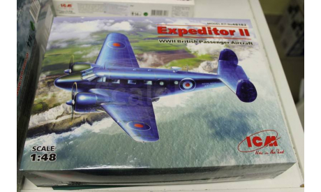 48182 Expeditor II 1:48 ICM, сборные модели авиации, 1/48