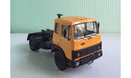 МАЗ-54322 1985-1988 гг. 1:43 НашАвтопром (НАП), масштабная модель, scale43