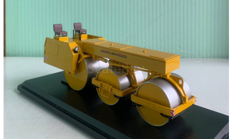 Каток ДУ-49 ( с тентом) 1:43 Start Scale Models, масштабная модель трактора, scale43