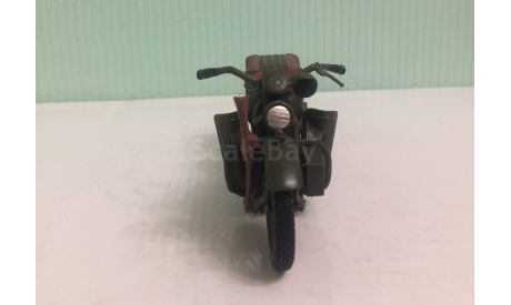 HARLEY-DAVIDSON 1942 WLA FLAT HEAD 1:18 Maisto, масштабная модель мотоцикла, scale18