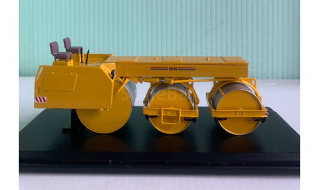 Каток ДУ-49 ( с тентом) 1:43 Start Scale Models, масштабная модель трактора, scale43