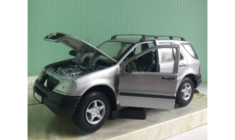 Mercedes-Benz 320 ML 1:24 Maisto, масштабная модель, scale24
