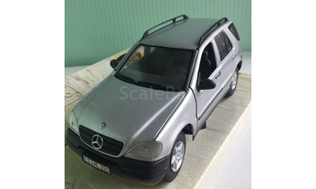 Mercedes-Benz 320 ML 1:24 Maisto, масштабная модель, scale24