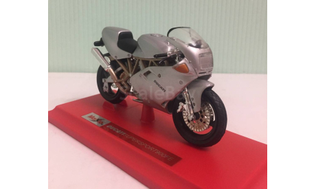 DUCATI SUPERSPORT 900FE 1:18 Maisto, масштабная модель мотоцикла, scale18