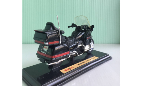 HONDA Gold Wing SE 1:18 Maisto, масштабная модель мотоцикла, 1/18