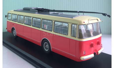 Троллейбус Skoda-9TR с ДЕФЕКТОМ !!! 1:43 Start Scale Models, масштабная модель, Škoda, 1/43
