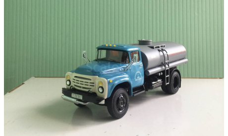 ТСВ-6 на шасси ЗиЛ-130 1:43 Автоистория (АИСТ), масштабная модель, 1/43