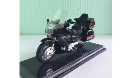 HONDA Gold Wing SE 1:18 Maisto, масштабная модель мотоцикла, 1/18