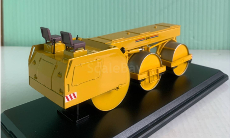 Каток ДУ-49 ( с тентом) 1:43 Start Scale Models, масштабная модель трактора, scale43