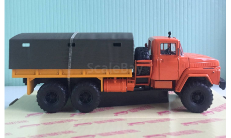 КрАЗ-260 1979-1989 гг. 1:43 НашАвтопром (НАП), масштабная модель, 1/43