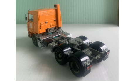 Volvo F12 с полуприцепом Lamberet 1:43 Start Scale Models, масштабная модель, scale43