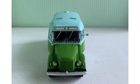 ПАЗ-651 с фигуркой «уставшего» водителя 1:43 Наши АВТОБУСЫ, масштабная модель, MODIMIO/Моделстрой, 1/43