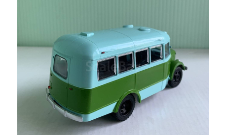 ПАЗ-651 с фигуркой «уставшего» водителя 1:43 Наши АВТОБУСЫ, масштабная модель, MODIMIO/Моделстрой, 1/43