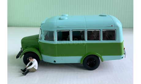 ПАЗ-651 с фигуркой «уставшего» водителя 1:43 Наши АВТОБУСЫ, масштабная модель, MODIMIO/Моделстрой, 1/43