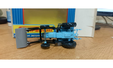 МТЗ-82 погрузчик ТО-19 компаньон, редкая масштабная модель, 1:43, 1/43