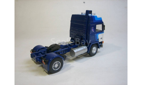 VOLVO F12 Globetrotter с фигуркой Michelin 1980 NEO45731, масштабная модель, Neo Scale Models, 1:43, 1/43