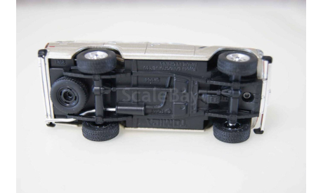 Toyota Land Cruiser 60, масштабная модель, Tomica, scale64