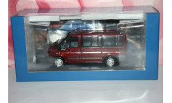 FORD TRANSIT TOURNEO 2001,Minichamps