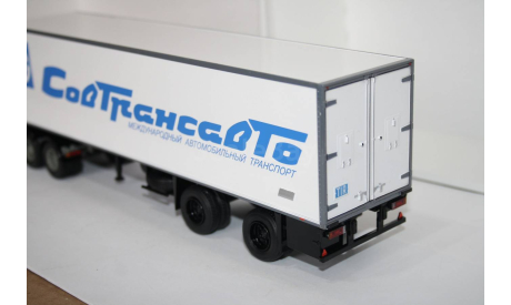Volvo F12 с полуприцепом Lamberet,SSM, масштабная модель, scale43
