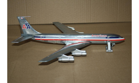 Boeing 707-323C American Airlines 1979,Corgi, масштабные модели авиации, scale144