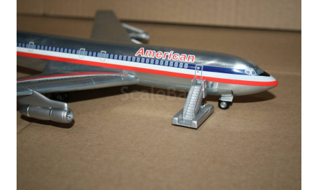 Boeing 707-323C American Airlines 1979,Corgi, масштабные модели авиации, scale144