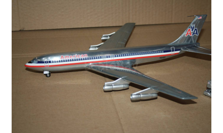 Boeing 707-323C American Airlines 1979,Corgi, масштабные модели авиации, scale144
