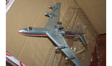 Boeing 707-323C American Airlines 1979,Corgi, масштабные модели авиации, scale144