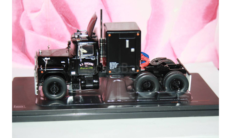 Mack R-Series Truck 1966(к/ф ’Конвой’ ), Ixo, масштабная модель, scale43