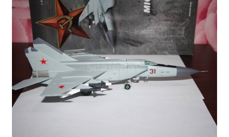 МиГ-25П Foxbat ,Беленко, авиабаза Чугуевка, угон в Японию 1976,Hobby Master, масштабные модели авиации, scale72
