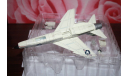 F-8E Crusader U.S.Marine Corps VMF(AW)-333 FIGHTING SHAMROCKS,Century Wings, масштабные модели авиации, Vought, scale72