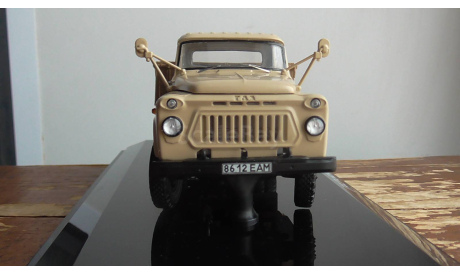 газ 52   бежевый  DIP Models, масштабная модель, scale43