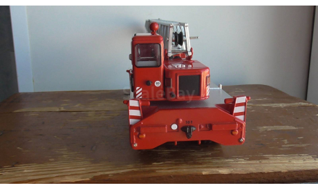 РАСПРОДАЖА Tatra T148 crane vehicle «Feuerwehr»	SCHUCO, масштабная модель, scale43