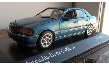Mercedes-benz   C-  Class  Minichamps 1:43  blue, масштабная модель, 1/43