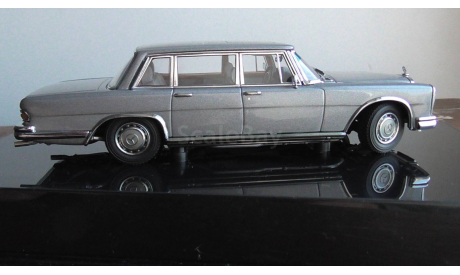 1:43 Mercedes-Benz W 100 AUTO-Art  silber, масштабная модель, Autoart, scale43