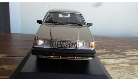 VOLVO 740 BREAK  1986  GOLD Maxichamps, масштабная модель, Minichamps, scale43