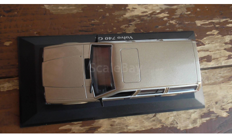 VOLVO 740 BREAK  1986  GOLD Maxichamps, масштабная модель, Minichamps, scale43
