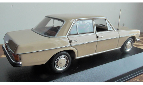 Распродажа Mercedes-Benz 200 1968  Minichamps, масштабная модель, scale43