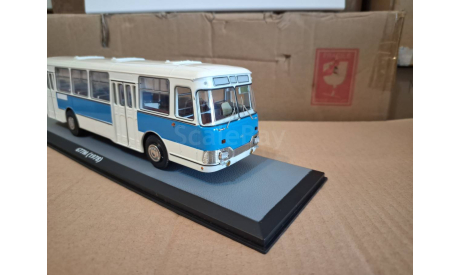 ЛиАЗ-677Э бело-голубой Экспортный, масштабная модель, scale43, Classicbus