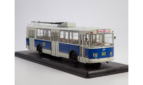 Троллейбус ЗИУ-9 (белый/синий), масштабная модель, scale43, Start Scale Models (SSM)