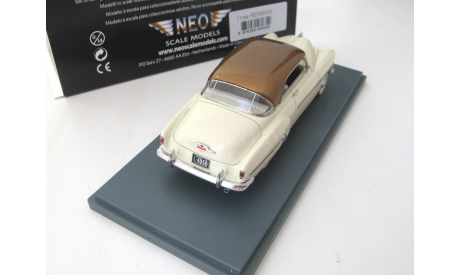 Chevrolet DeLuxe HT Coupe 1952 gold/beige, масштабная модель, scale43, Neo Scale Models