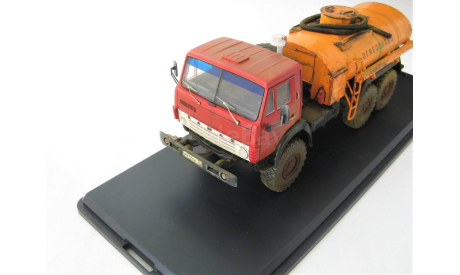 КаМАЗ-4310 АЦ-7 красный/оранжевый со следами эксплуатации, масштабная модель, ПАО КАМАЗ, scale43