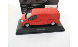 Opel Vivaro Van red