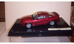 Ford Mustang GT 2005 1:43