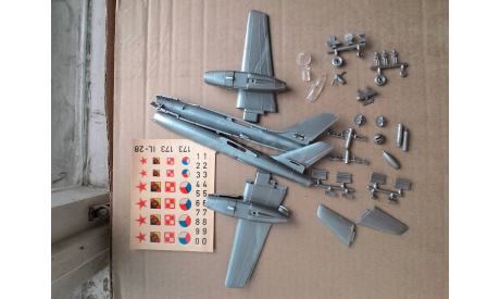 Ильюшин Ил-28, фронтовой бомбардировщик, сборные модели авиации, VEB Plasticart, scale100
