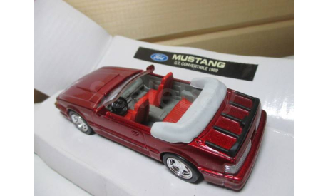 FORD MUSTANG GT CONVERTIBLE  1989  NEW RAY красный, масштабная модель, scale0