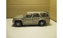 TOYOTA  4 RUNNER  KINSMART  1/36   РАРИТЕТ, масштабная модель, scale0
