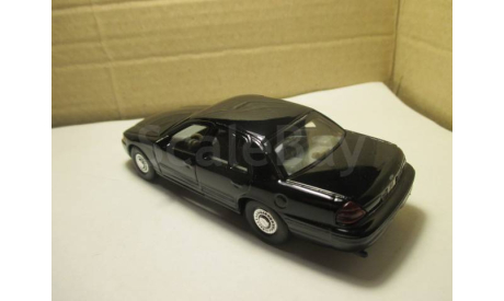 FORD CROWN VICTORIA 1999  WELLY, масштабная модель, scale0