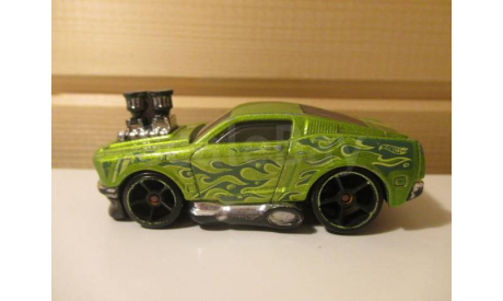 MUSTANG 1968 DTX47  Hot Wheels 2002  made in INDONESIA, масштабная модель, scale0