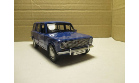 ВАЗ 2102  licensed  by AVTOVAZ, масштабная модель, scale0
