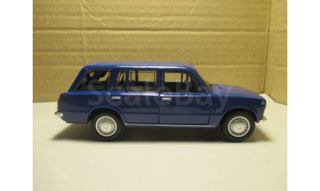 ВАЗ 2102  licensed  by AVTOVAZ, масштабная модель, scale0